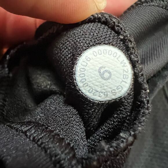 Lululemon Sports Bra Womens 6 Ebb to Train Bra High Neck Medium Support Black - Picture 4 of 6